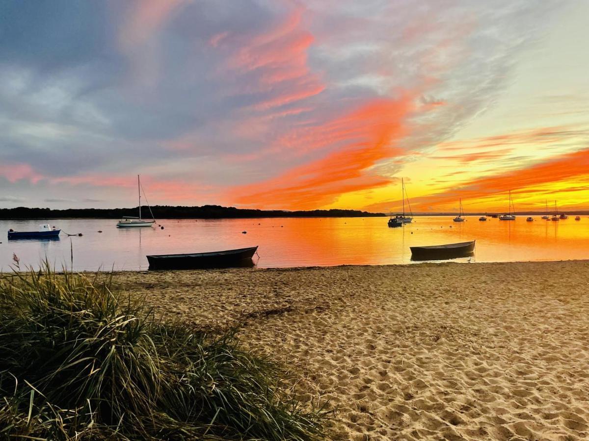 Poole Harbour View Lodge At Rockley Park Luaran gambar